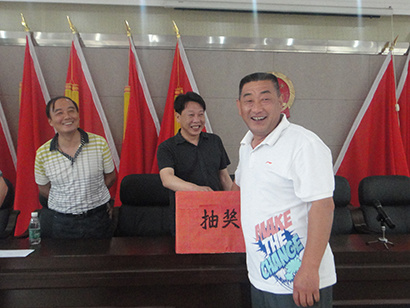 二次返利惠棉农 互利互赢共发展